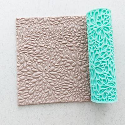 Desenli Plastik Merdane Bursting Flowers; 7,0*2,0 cm
