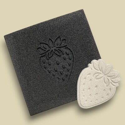 Paku Malzeme - Doku transfer matı Strawberry-1; 8*8 cm