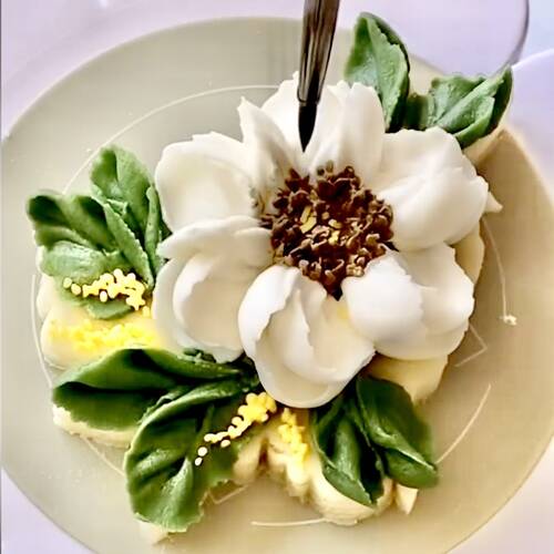 Krema sıkma duy ucu no: 121 kavisli petal (15 mm ağız çapı)