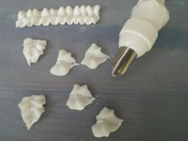 Krema sıkma duy ucu no:66 Small Leaf / Küçük boy Yaprak