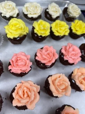 Krema sıkma duy ucu no: 60 kavisli petal (9,5 mm ağız çapı) (1)