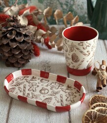 Paku Malzeme - Mesh Stencil Ceramic Mug Col. Gingerman & Ornaments; 30*10 cm (1)