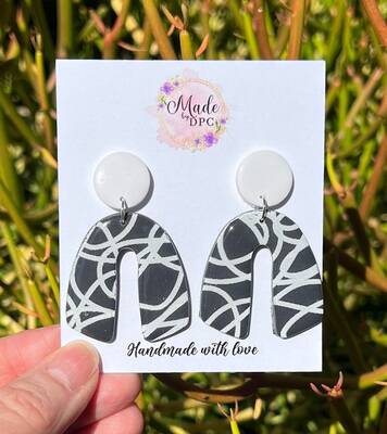 Mesh Stencil Cookie Clay Collection; Squiggle String