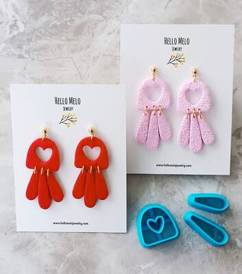 Plastic Cutter Heart Dangle; total 5,8 cm