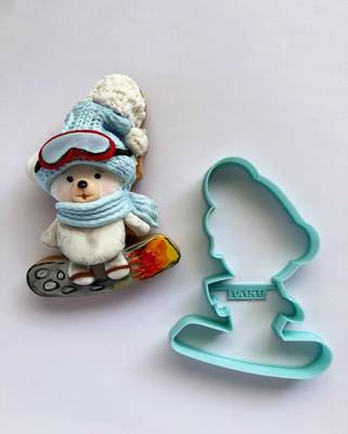 Plastik kalıp Teddy on Skateboard; 10,3*8 cm - 1