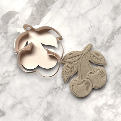 Paku Malzeme - Plastik kesici kalıp CHERRY-2; 74*65 mm