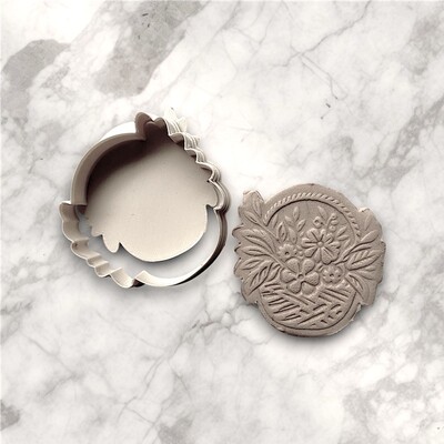 Paku Malzeme - Plastik kesici kalıp FLOWER BASKET-1; 49x49 mm