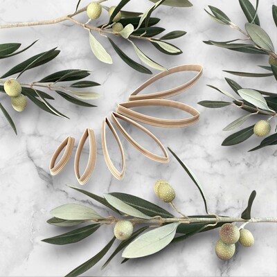 Paku Malzeme - Plastik Zeytin yaprak kesici; 6 parça