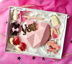 Pop-it acrylic stamp Teddy Bear sharing Heart; 10,0*8,0 cm - Thumbnail