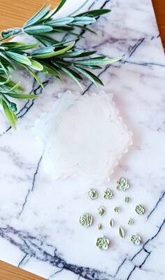 Silicone mold Miniature Flower and Leaf-7; 5*5 cm