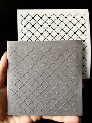 Stencil Quilted Hearts; 11*11 cm